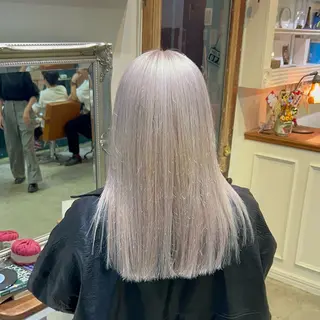 ミディアム カラー オカベ ショウマのヘアスタイル