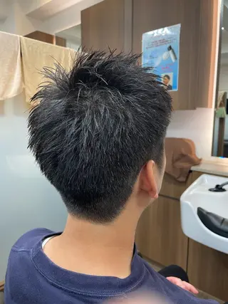 メンズ ケースタイルヘアスタジオ虎ノ門店所属・紫藤 祥希のヘアスタイル