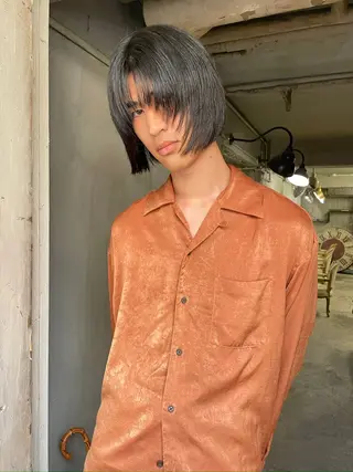 ミディアム メンズ パーマ、髪質改善 カズマのヘアスタイル