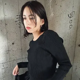 ミディアム 川原田麻衣【薬院/平 尾/高宮】透明感🫧のヘアスタイル