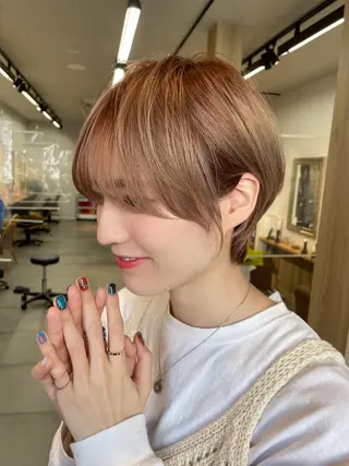 ショート カラー 阪田 綸太郎のヘアスタイル