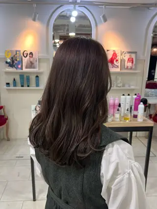 セミロング ✨透明感艶カラー✨ yuiのヘアスタイル