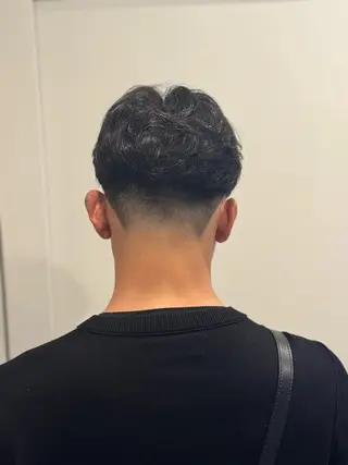 メンズ leo/ロング／ レイヤーカット⛈️のヘアスタイル
