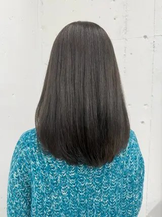 ロング 野嶽 絵美のヘアスタイル