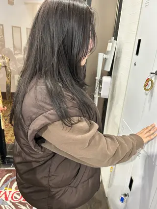 セミロング Yui. ハイトーン/パーマ/のヘアスタイル