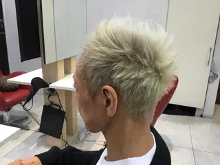 ショート カラー 髪質改善のプロ✨りな さんのヘアスタイル