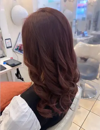 ロング カラー 岩本 菖のヘアスタイル