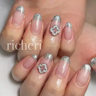 ミディアム ネイル richeri beautyのネイルデザイン