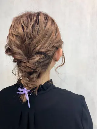 ミディアム ヘアアレンジ 亀井 里奈のヘアスタイル