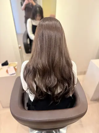 ロング Eliss堀江所属・あかさき ゆみのヘアスタイル