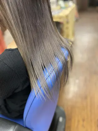 カラー masa ディレクターのヘアスタイル