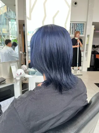 ミディアム カラー 多河 遥のヘアスタイル