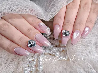 ネイル ✨Nailsalon Vi+✨のネイルデザイン
