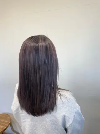 セミロング カラー 三戸 修平のヘアスタイル