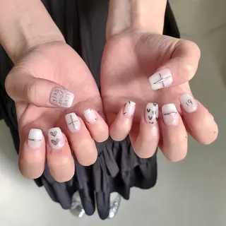 ネイル nailstudio eviz新宿店のネイルデザイン