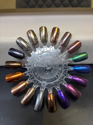 ネイル B.rose ビビのネイルデザイン