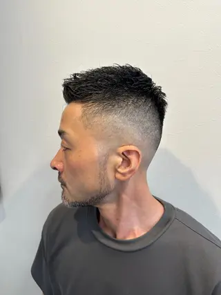 ショート メンズ 鈴木 一也のヘアスタイル