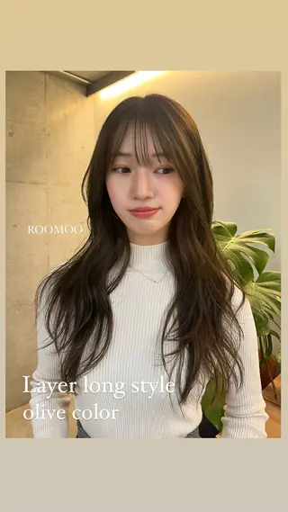 ロング レイヤーカット\ウル フ　chinatsuのヘアスタイル