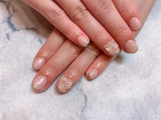 ネイル ネイルリボン 受付スタッフのネイルデザイン