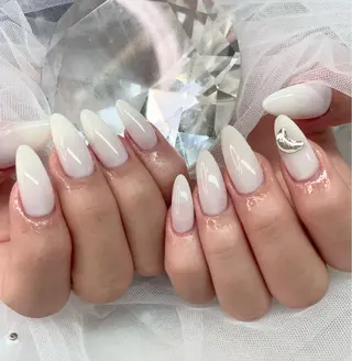 ネイル Emma Jewel所属・Emma Jewel🏛️♡のネイルデザイン