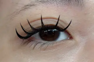 マツエク・マツパ Earth  つくば学園店所属・EARTH AYAKAのマツエク・マツパデザイン