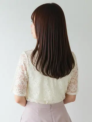 セミロング サラ艶髪が得意/ 新崎CRISTINAのヘアスタイル