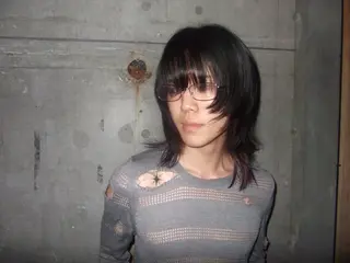 ミディアム カラー メンズ AIRA/ブリーチ ‪/透明感カラーのヘアスタイル