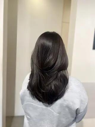 ミディアム 韓国レイヤー|ハッシ ュレイヤー|艶カラーのヘアスタイル