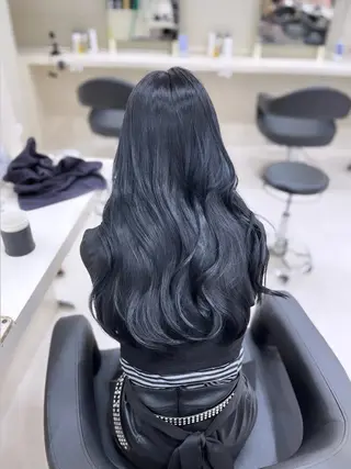 ロング ブリーチなし ミルクティー齋藤晴のヘアスタイル