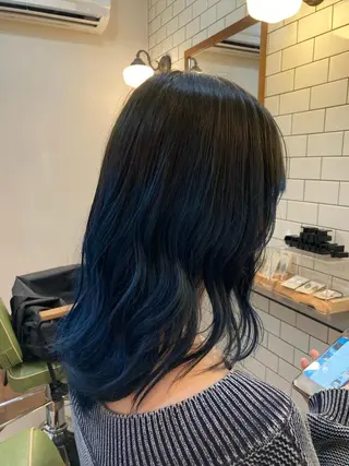 ミディアム ショートウルフ💚 レイヤー/井上翔のヘアスタイル