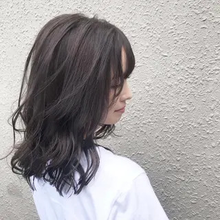 ミディアム カラー 🩵ハイトーン 美咲🩵のヘアスタイル
