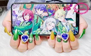 ネイル CROWN プライベートサロンのネイルデザイン