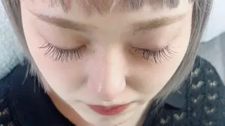 マツエク・マツパ おくむら あやこのヘアスタイル