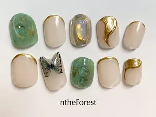 ネイル in the Forest所属・コガ アオイのネイルデザイン