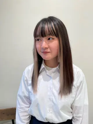 セミロング ボブ/インナーカラー /眉毛/Miyuのヘアスタイル