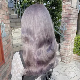 ロング カラー ヘアアレンジ 🩶【推しハイトーン 】yuzu🩶のヘアスタイル
