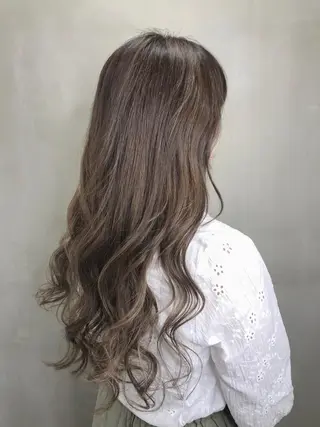 ロング カラー eclair.髪質改善&トリートメント所属・【艶髪、透明感】西村 有司のヘアスタイル