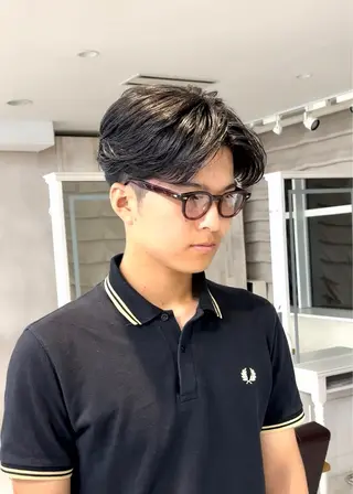 ミディアム 新宿/韓国レイヤー/ 顔まわり/メンズヘアのヘアスタイル