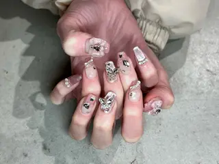 ネイル zirnail所属・zir  nail 🕊️💗RIOのネイルデザイン