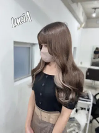 ロング カラー エクステ LuciAのヘアスタイル