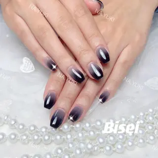 ネイル 🦋 Queenieのネイルデザイン