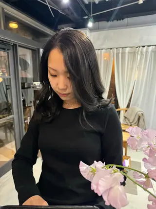 ミディアム 薮 夏帆のヘアスタイル