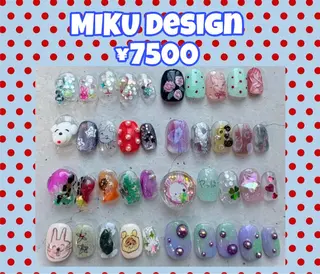 ネイル NICOnail八王子店所属・NICOnail🦭 Mikuのネイルデザイン