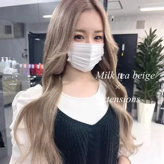 ロング カラー シールエクステ特化 ハイトーン、NANAのヘアスタイル