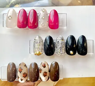 ネイル ATELIER Moon所属・ATELIER Mo on Hiromiのネイルデザイン