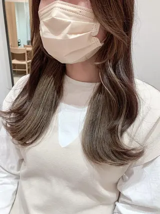 ロング カラー ヘアアレンジ yuka .のヘアスタイル