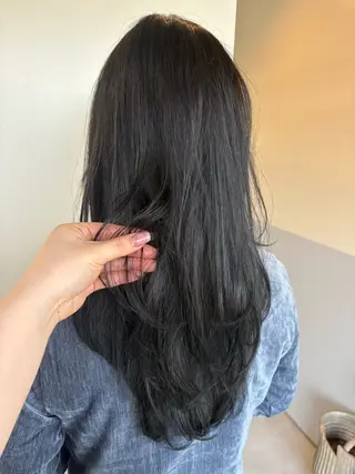 セミロング 鈴木 美由華のヘアスタイル