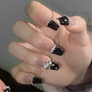 ネイル Bonnal所属・Manamǐ 個性派のネイルデザイン