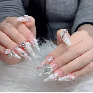 ネイル Lenie Nail Salonのネイルデザイン