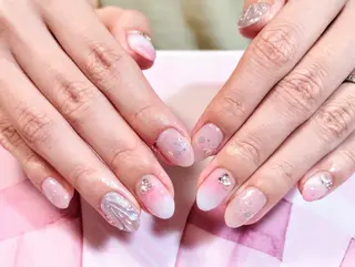 ネイル DI'A ネイルサロンのネイルデザイン